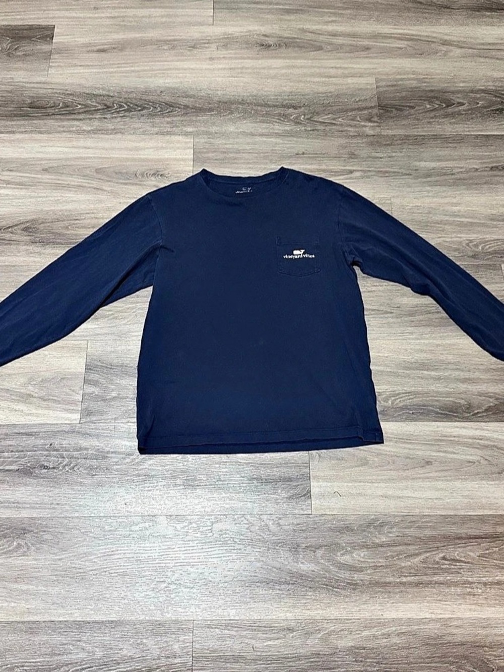 vineyard vines Long-Sleeve Whale Logo Pocket Tee Blue Small